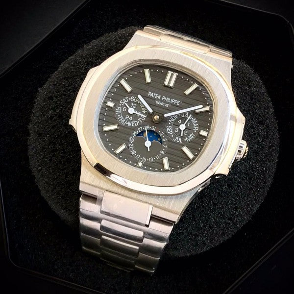 PATEK_PHILIPPE_AUTO_CALENDAR